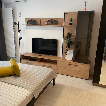 Moghioros Park Dum3 * Bükreş